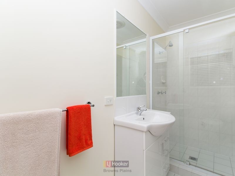 17 Ethion Drive, Regents Park QLD 4118