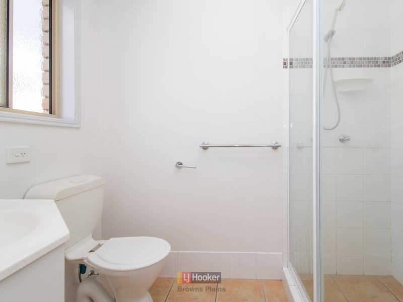 18 Pidgeon Boulevard, Crestmead QLD 4132