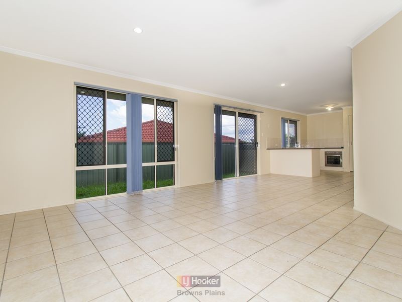 20 Lorraine Street, Crestmead QLD 4132