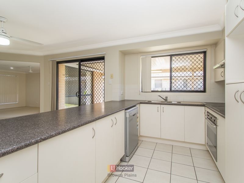 26 Lake Manchester Street, Logan Reserve QLD 4133