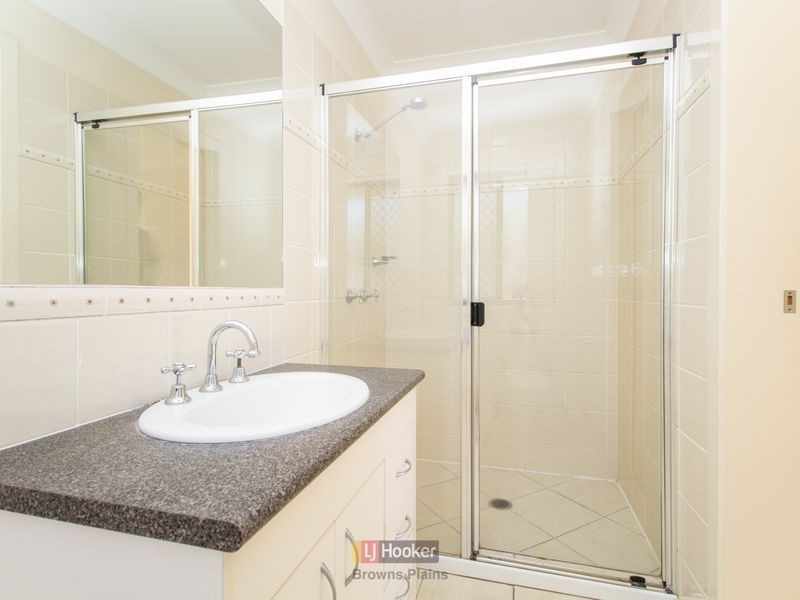 26 Lake Manchester Street, Logan Reserve QLD 4133