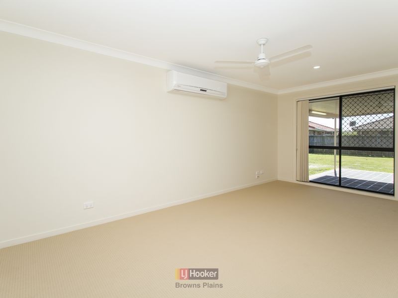 26 Lake Manchester Street, Logan Reserve QLD 4133
