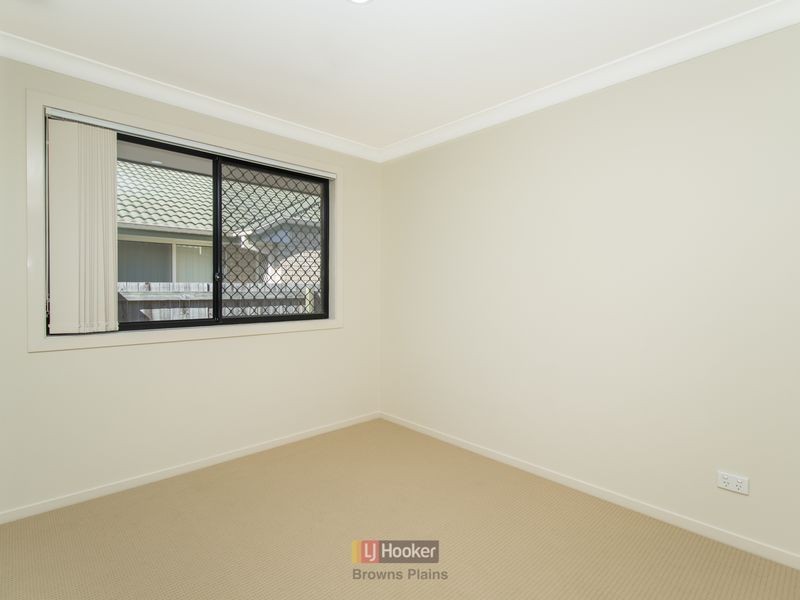 26 Lake Manchester Street, Logan Reserve QLD 4133