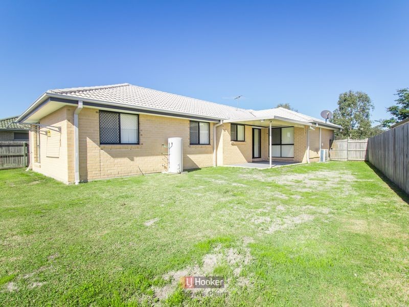 26 Lake Manchester Street, Logan Reserve QLD 4133
