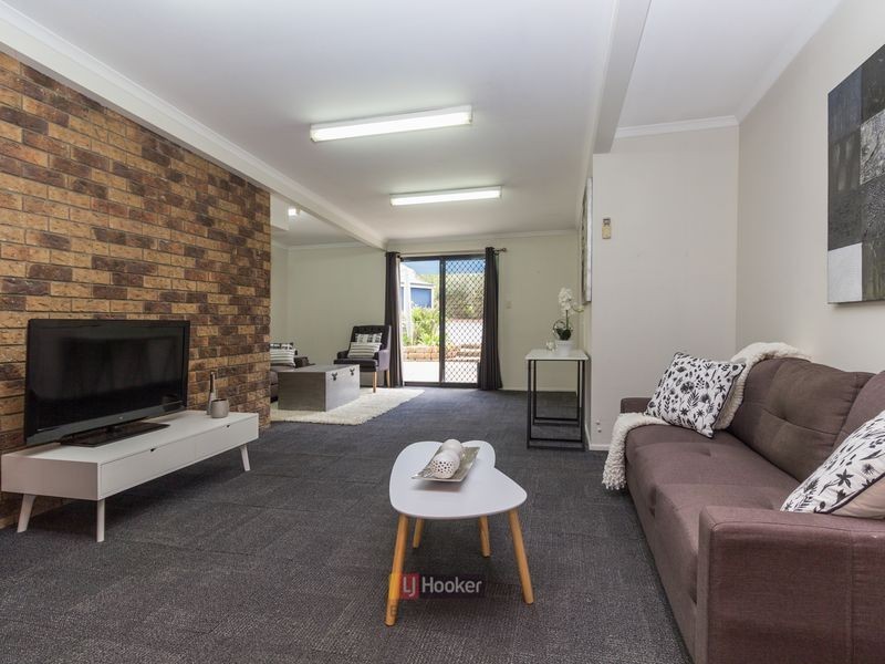 6 Pollen Court, Park Ridge South QLD 4125