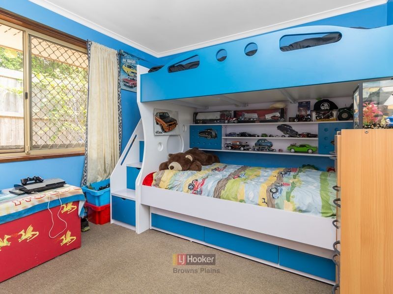 24 Myall Street, Crestmead QLD 4132