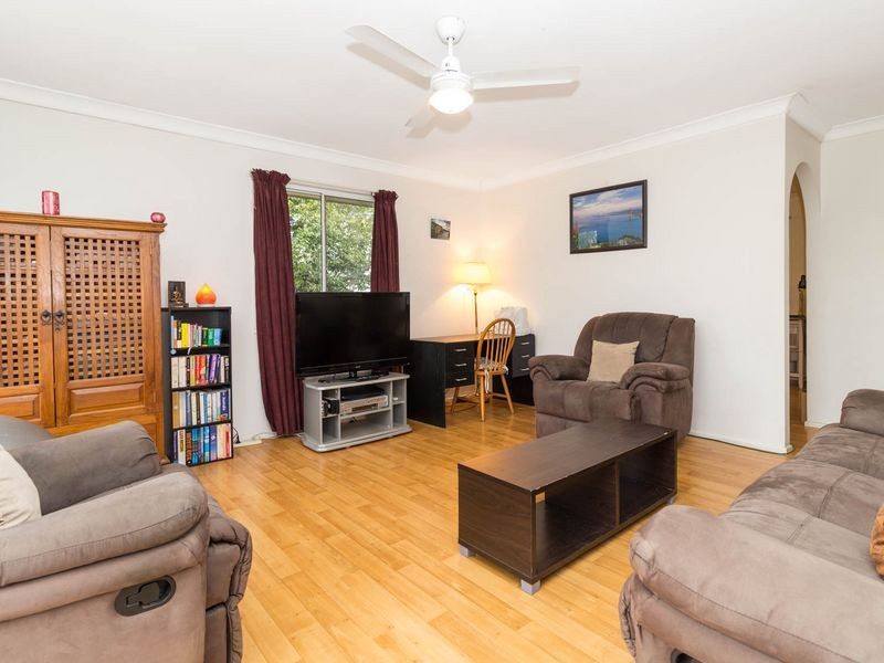 35 Enford Street, Hillcrest QLD 4118