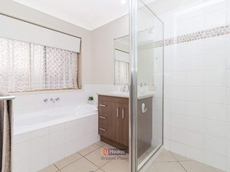 15 Rasmussen Avenue, Marsden QLD 4132