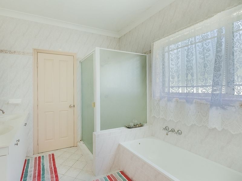 16-28 Reggie Drive, Greenbank QLD 4124