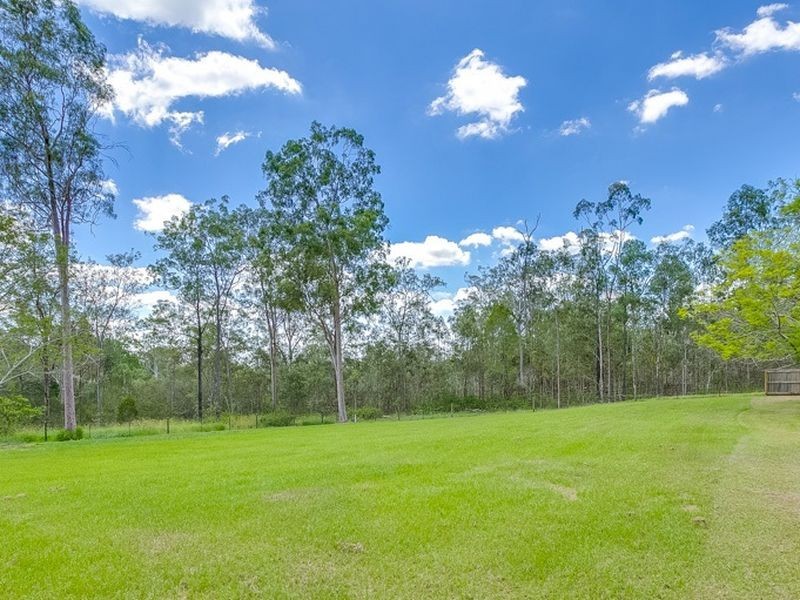 16-28 Reggie Drive, Greenbank QLD 4124