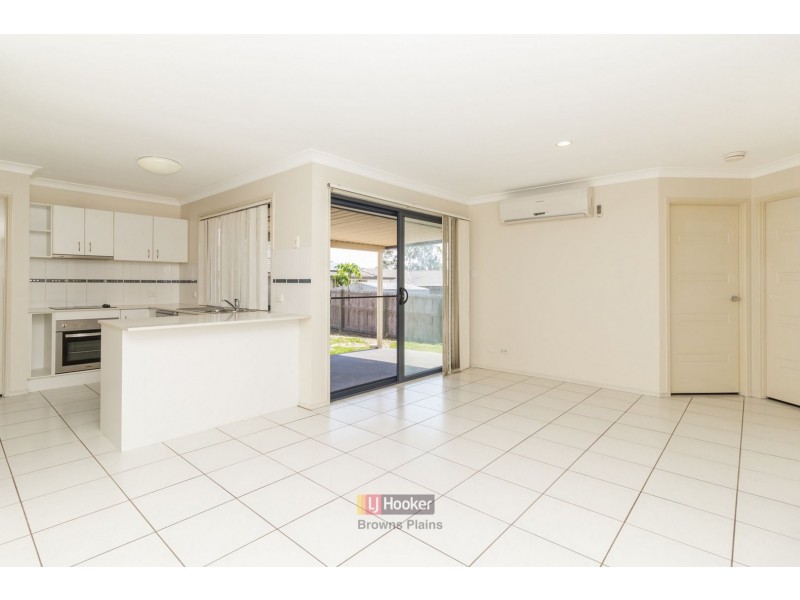 17 Chams Street, Marsden QLD 4132
