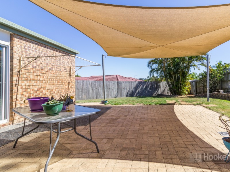 11 Cinear Court, Regents Park QLD 4118