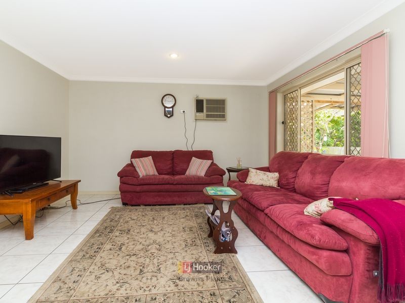 13 Fromelles Court, Regents Park QLD 4118