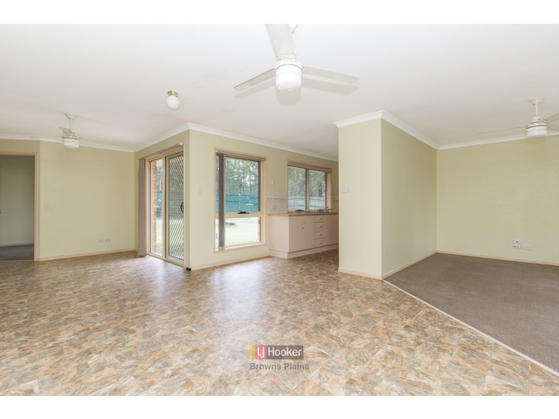 18 Isaac Court, Hillcrest QLD 4118