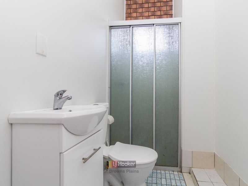 1 Enford Street, Hillcrest QLD 4118