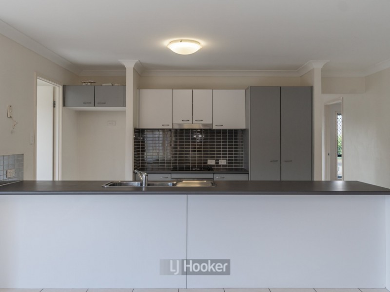 25 Delaforce Street, Regents Park QLD 4118