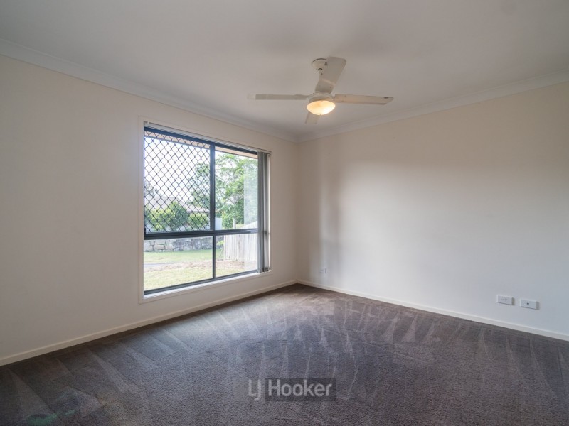 25 Delaforce Street, Regents Park QLD 4118