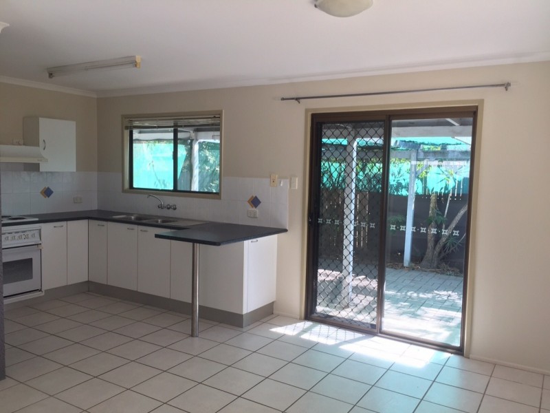 4 Limerick Drive, Crestmead QLD 4132