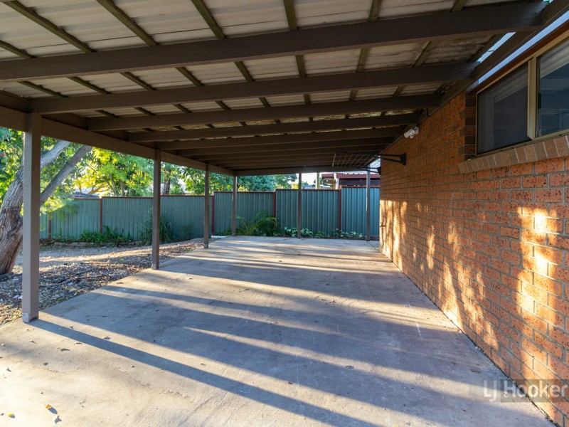 34 Seaton Street, Hillcrest QLD 4118
