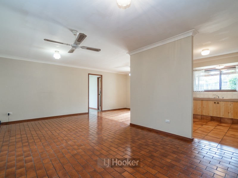 99 Estramina Road, Regents Park QLD 4118