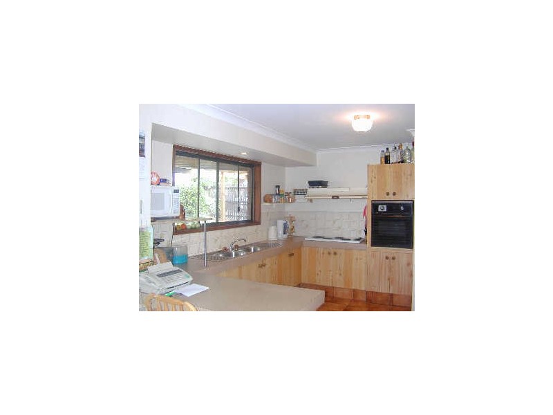 99 Estramina Road, Regents Park QLD 4118