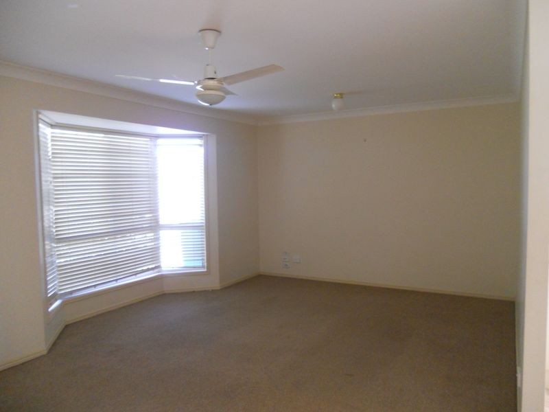 3 Paddies Crescent, Crestmead QLD 4132