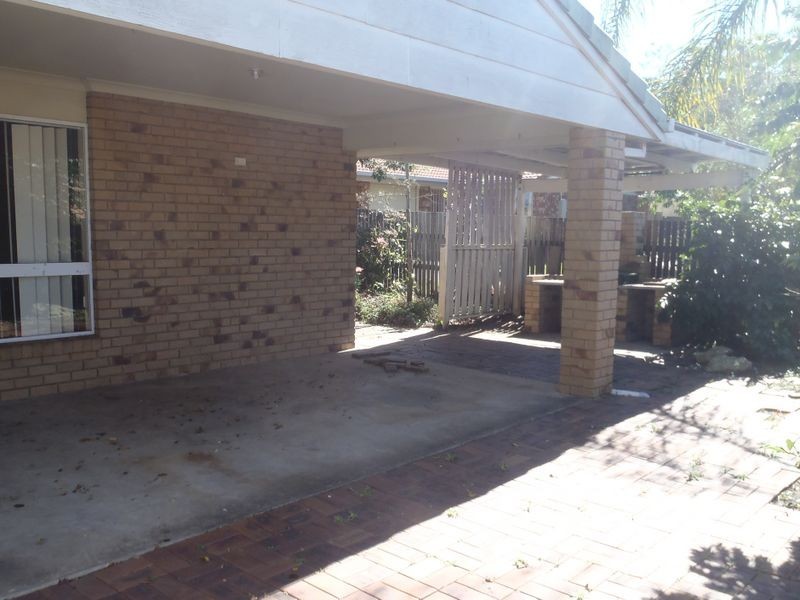 12 Silverash Court, Regents Park QLD 4118