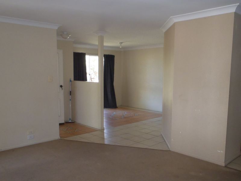 12 Silverash Court, Regents Park QLD 4118