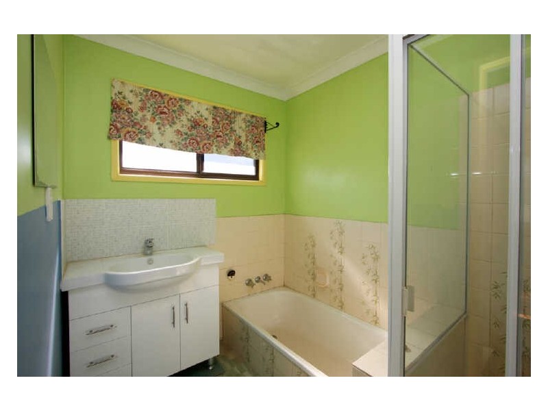 18 Estramina Road, Regents Park QLD 4118