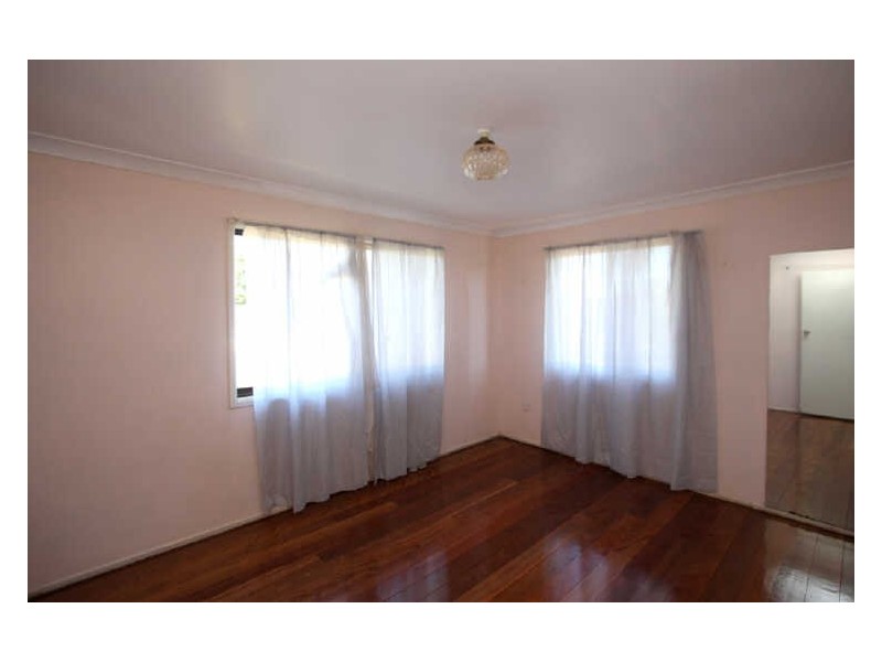 18 Estramina Road, Regents Park QLD 4118