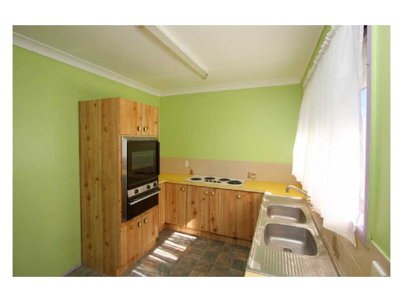 18 Estramina Road, Regents Park QLD 4118