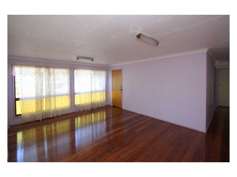 18 Estramina Road, Regents Park QLD 4118