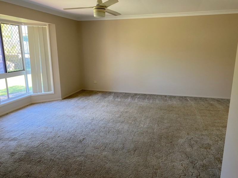 8 Olivia Court, Regents Park QLD 4118