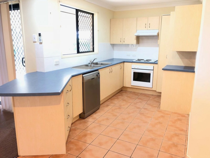 4 Pimelia Court, Regents Park QLD 4118