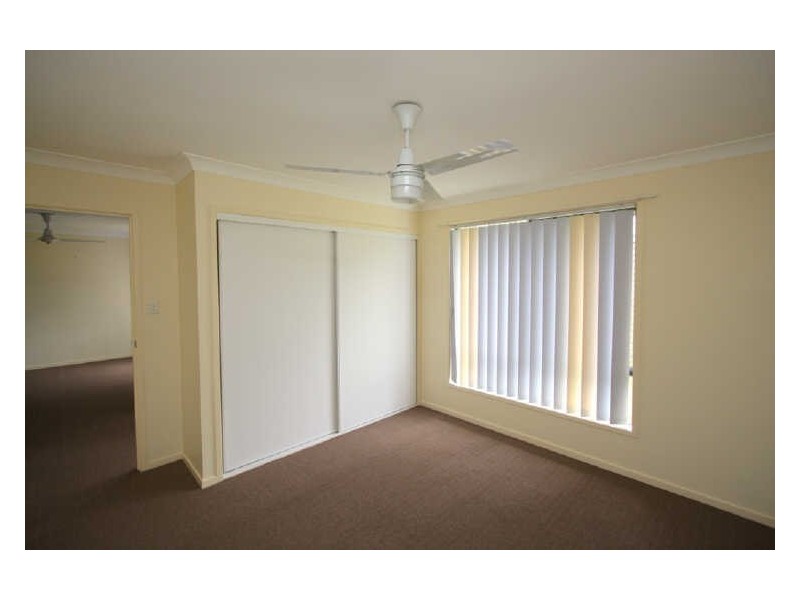 4 Pimelia Court, Regents Park QLD 4118