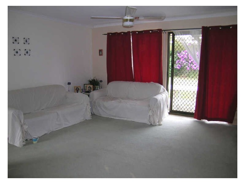 45 Bottlebrush Drive, Regents Park QLD 4118