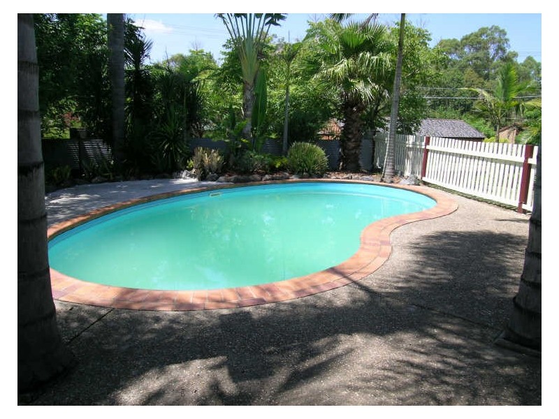 1 Aquila Court, Regents Park QLD 4118