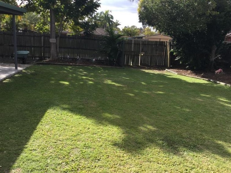66 Federation Drive, Hillcrest QLD 4118