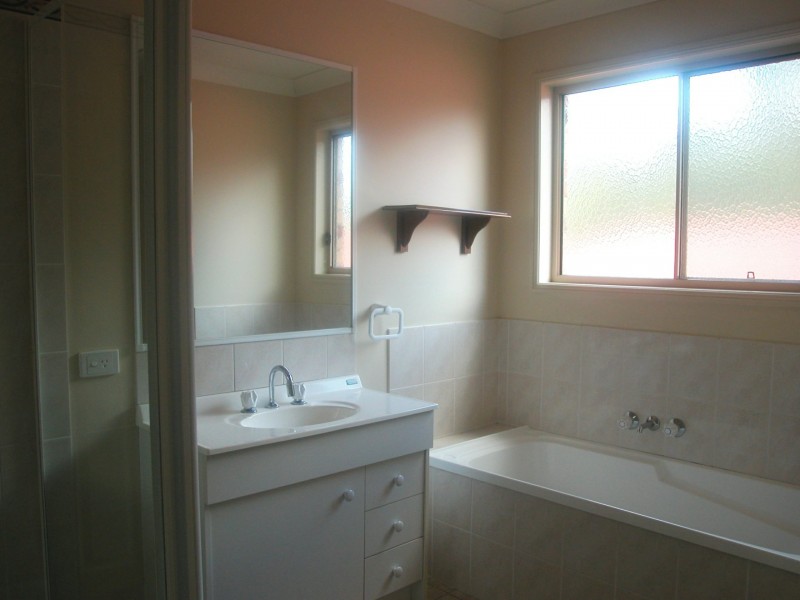 15 Warrego Place, Forest Lake QLD 4078