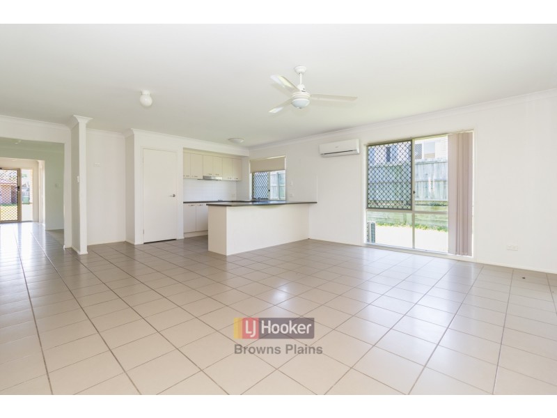 12 Brodie Court, Hillcrest QLD 4118