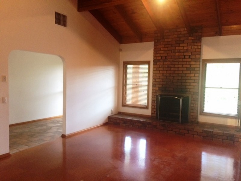 87 Hubner Road, Park Ridge QLD 4125