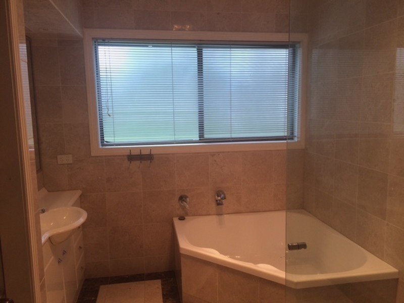 87 Hubner Road, Park Ridge QLD 4125