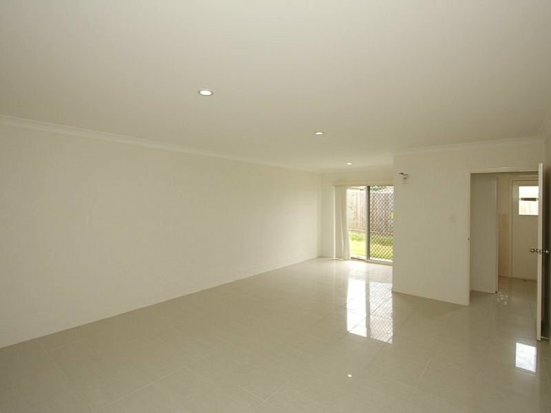 Unit 1/22 Charlton Place, Regents Park QLD 4118