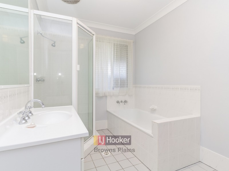 31 Indica Crescent, Regents Park QLD 4118