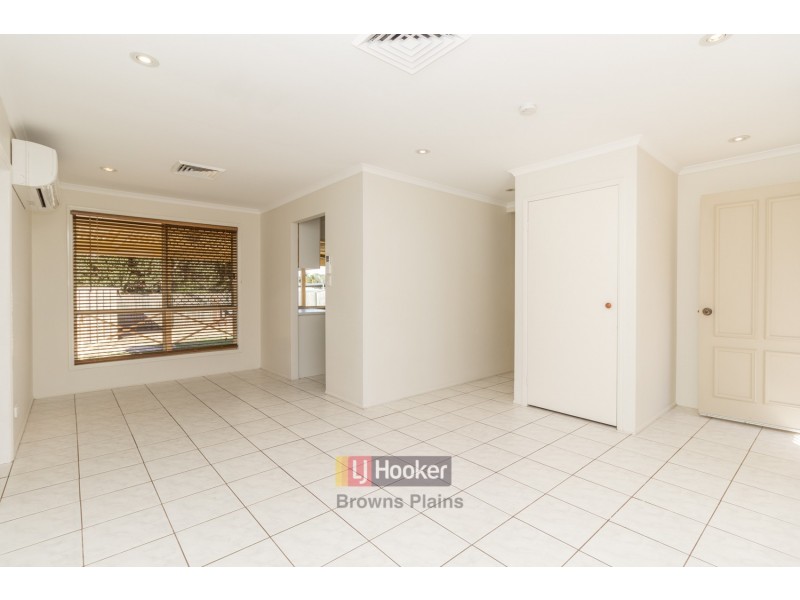37 Murrumbidgee Street, Hillcrest QLD 4118