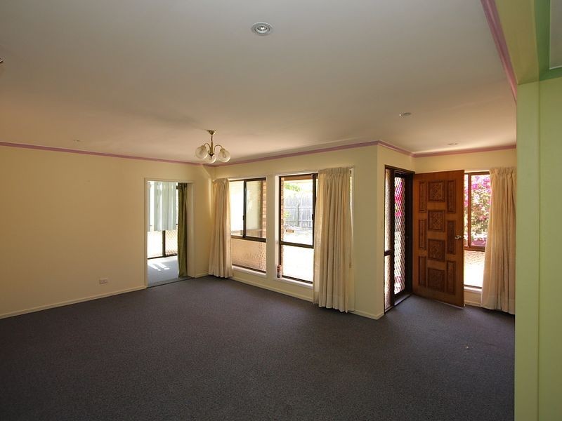 13 Letitia Street, Regents Park QLD 4118