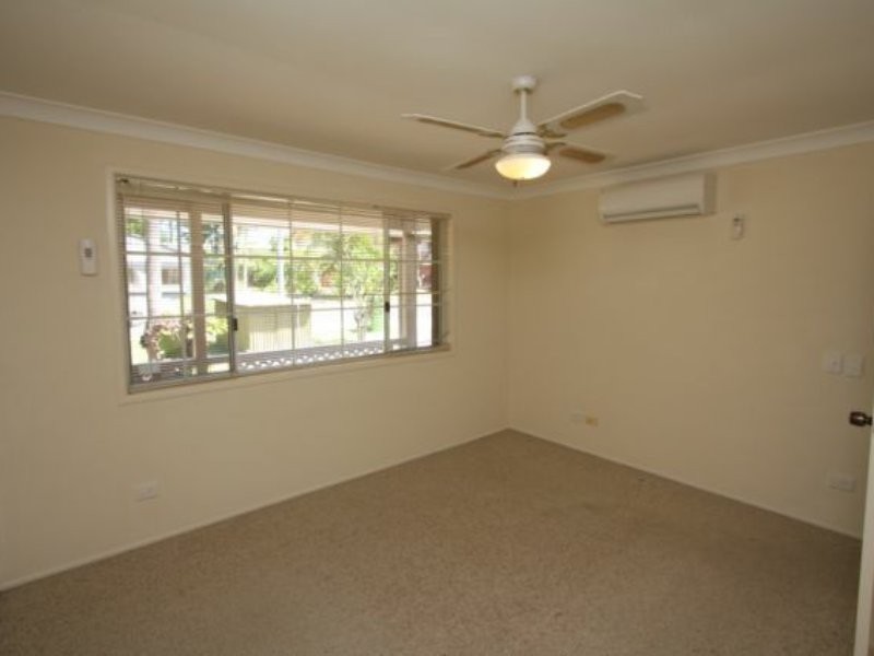 4 Flinders Crescent, Boronia Heights QLD 4124