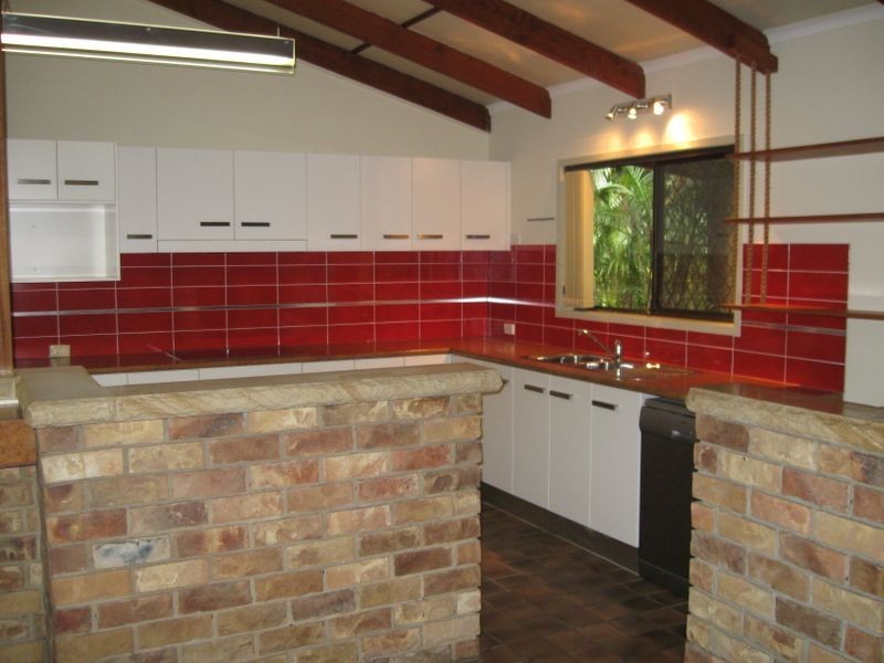 16 Nottingham Court, Forestdale QLD 4118