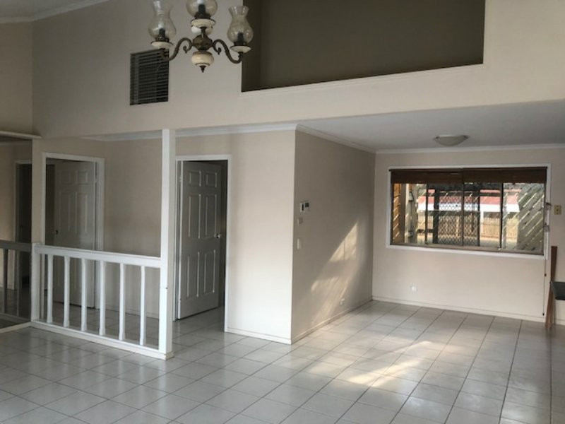67 Vansittart Road, Regents Park QLD 4118