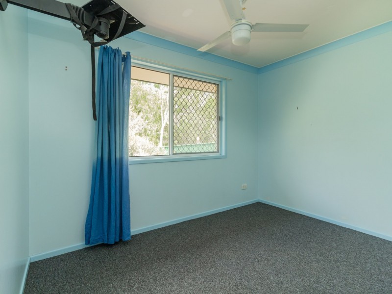 2 Ethion Drive, Regents Park QLD 4118